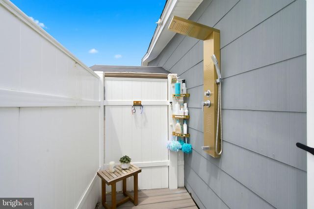 61 ARCHER AVE S, Bayville, NJ 08721