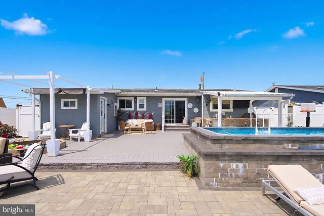 61 ARCHER AVE S, Bayville, NJ 08721