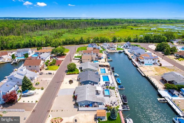 61 ARCHER AVE S, Bayville, NJ 08721