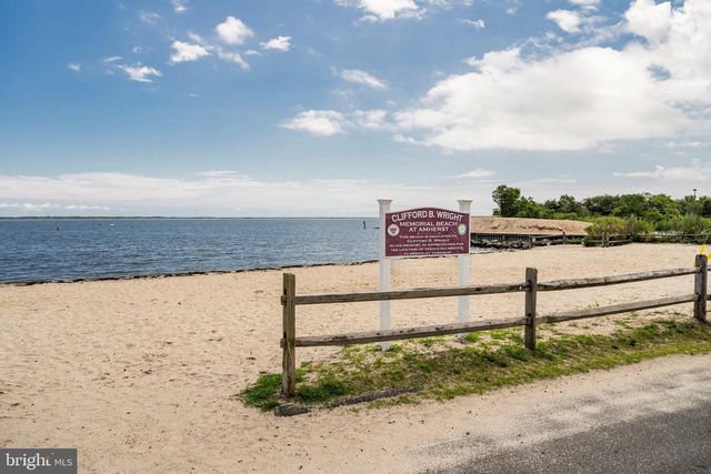 61 ARCHER AVE S, Bayville, NJ 08721