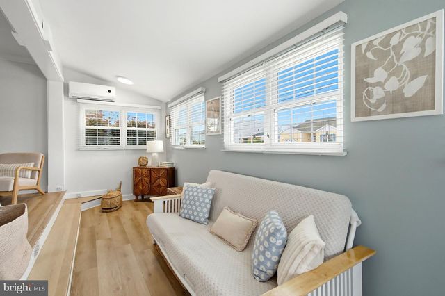 61 ARCHER AVE S, Bayville, NJ 08721