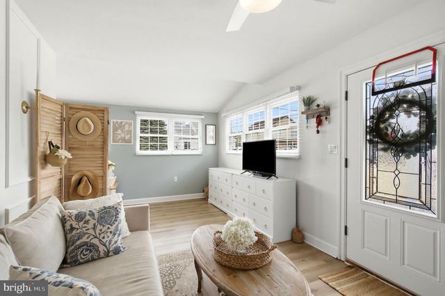 61 ARCHER AVE S, Bayville, NJ 08721