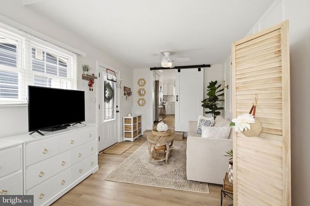 61 ARCHER AVE S, Bayville, NJ 08721