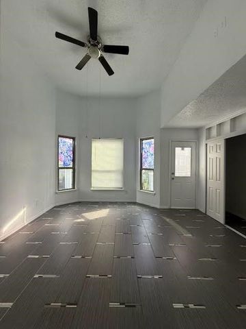 3404 W Country Club Drive 264, Irving, TX 75038