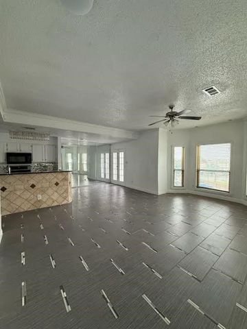 3404 W Country Club Drive 264, Irving, TX 75038