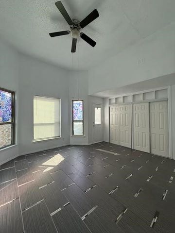 3404 W Country Club Drive 264, Irving, TX 75038