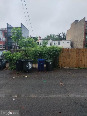 1718 INDEPENDENCE AVE SE, Washington, DC 20003