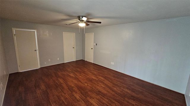 975 N Red Cedar Circle, The Woodlands, TX 77380