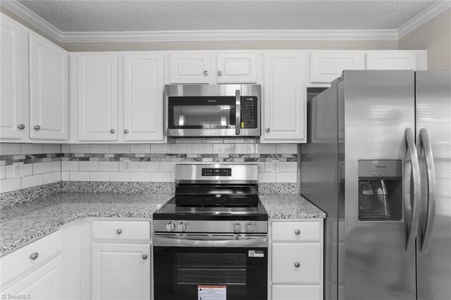 190 Shallowford Reserve Drive 104, Lewisville, NC 27023