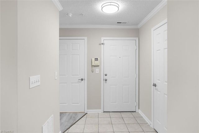 190 Shallowford Reserve Drive 104, Lewisville, NC 27023