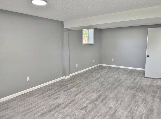 5802 NW Kinyon Ave, Lawton, OK 73505
