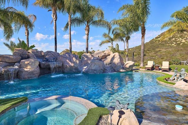 14160 Augusta Ct, Poway, CA 92064