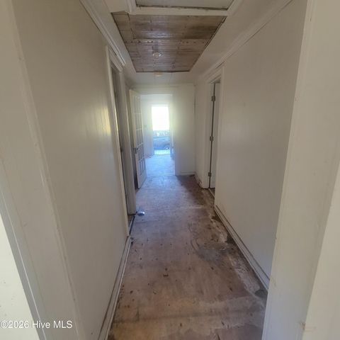 2105 Nc Highway 53 E, Burgaw, NC 28425