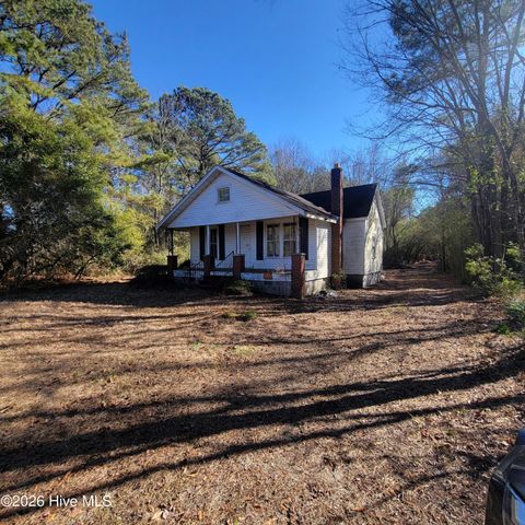 2105 Nc Highway 53 E, Burgaw, NC 28425