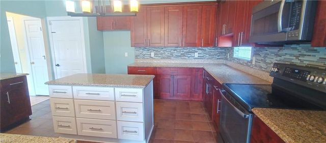 3844 Affirmed WAY, Virginia Beach, VA 23456