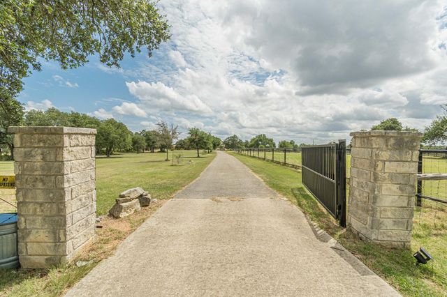 287 San Marcos TRL, New Braunfels, TX 78132