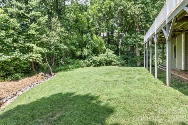 2 Birkdale Drive, Weaverville, NC 28787