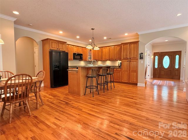2 Birkdale Drive, Weaverville, NC 28787