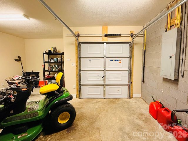 2 Birkdale Drive, Weaverville, NC 28787