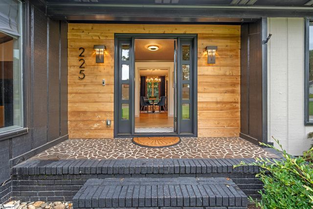 225 Parliament Road, Greenville, SC 29615