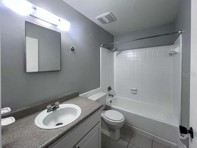 2232 SW 39TH DRIVE A, Gainesville, FL 32607