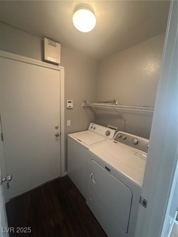 8020 Copperhead Creek Street, Las Vegas, NV 89143