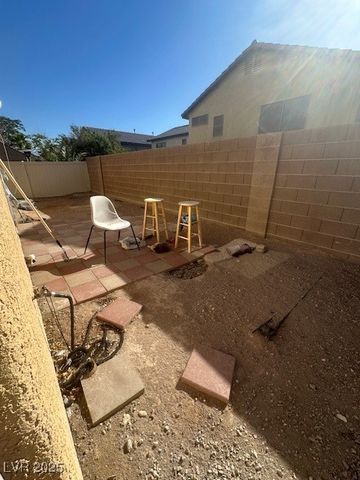 8020 Copperhead Creek Street, Las Vegas, NV 89143