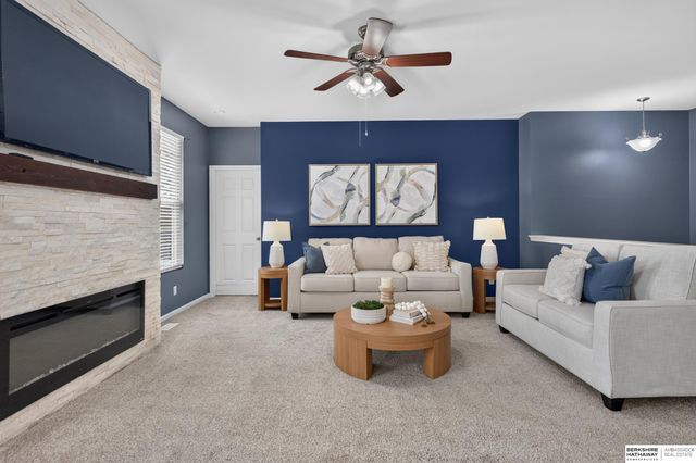 14887 Eagle Street, Bennington, NE 68007