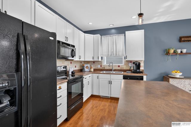 14887 Eagle Street, Bennington, NE 68007