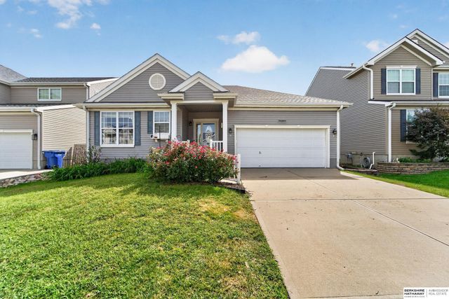 14887 Eagle Street, Bennington, NE 68007