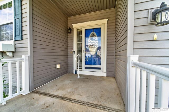 14887 Eagle Street, Bennington, NE 68007