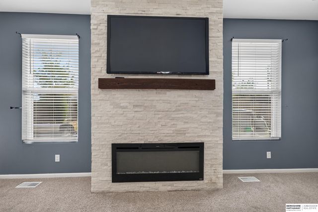 14887 Eagle Street, Bennington, NE 68007