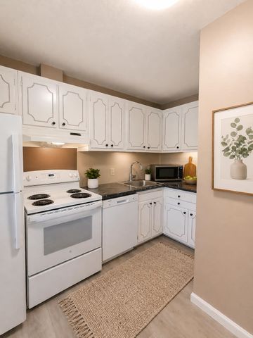 39 Brookside Dr Unit 7, Brattleboro, VT 05301