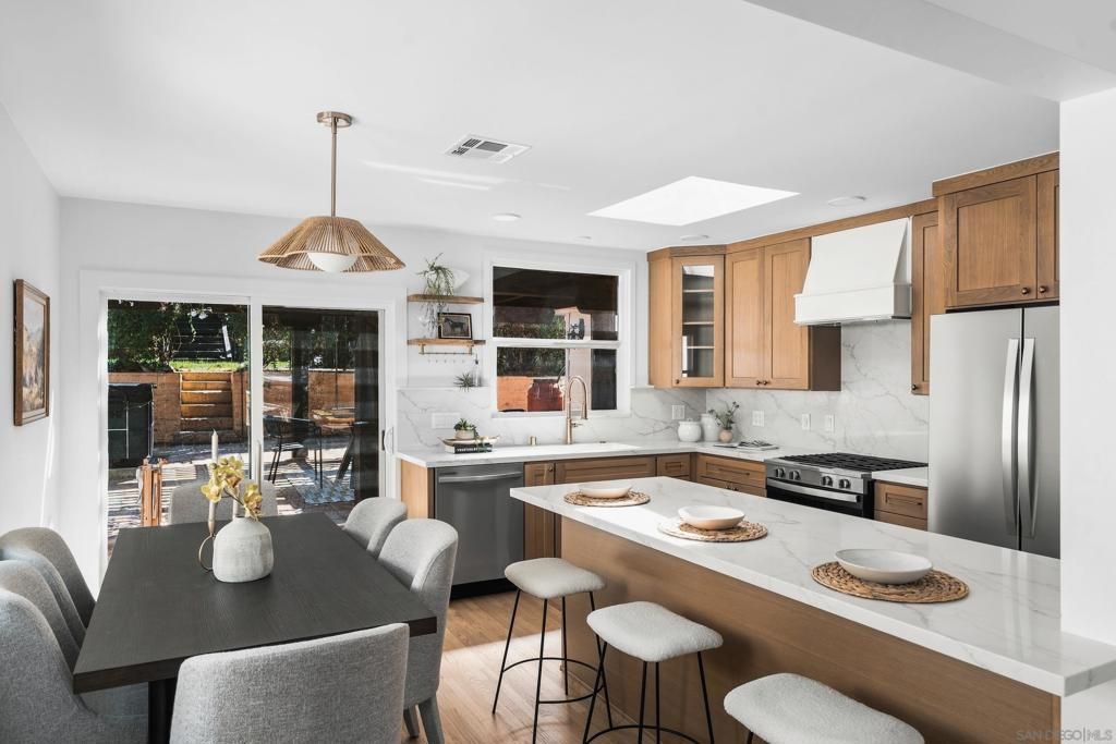 5831 Vale Way, San Diego, CA 92115 — exterior