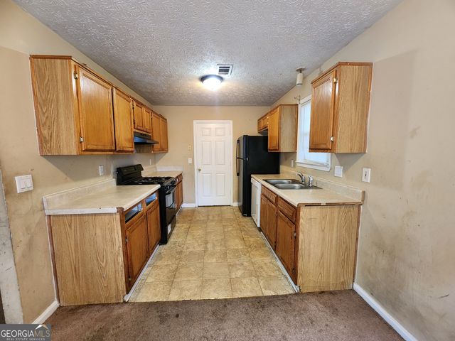 535 Village Circle, Stockbridge, GA 30281