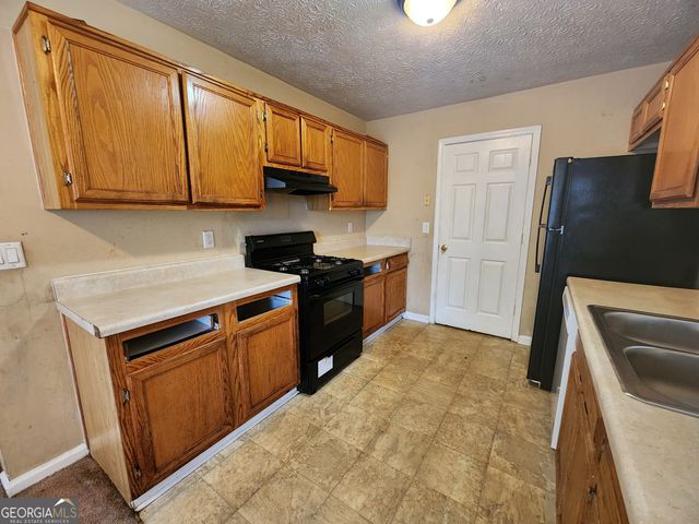 535 Village Circle, Stockbridge, GA 30281
