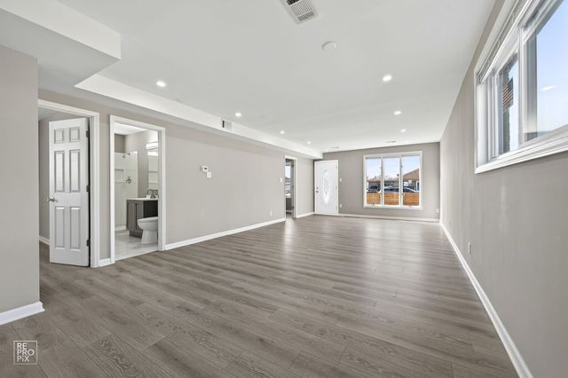 4680 W 83rd Street, Chicago, IL 60652