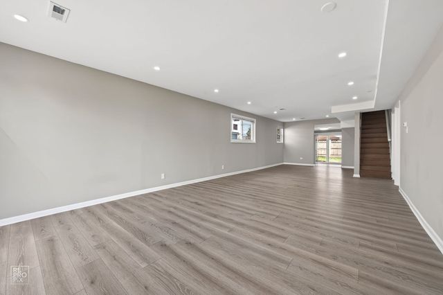 4680 W 83rd Street, Chicago, IL 60652