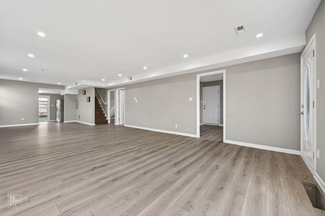 4680 W 83rd Street, Chicago, IL 60652