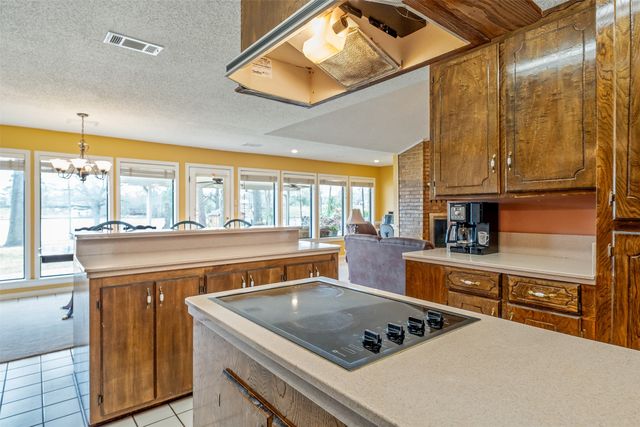 10202 E Lakeshore Drive, Tyler, TX 75709