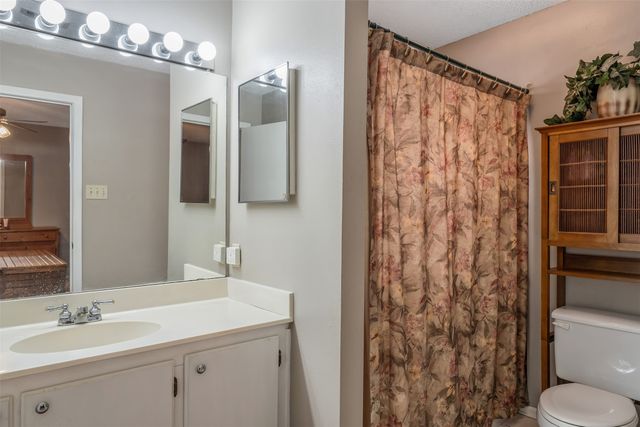 10202 E Lakeshore Drive, Tyler, TX 75709