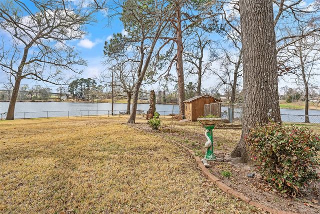 10202 E Lakeshore Drive, Tyler, TX 75709