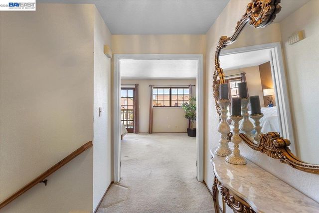 6444 Boone Dr, Castro Valley, CA 94552