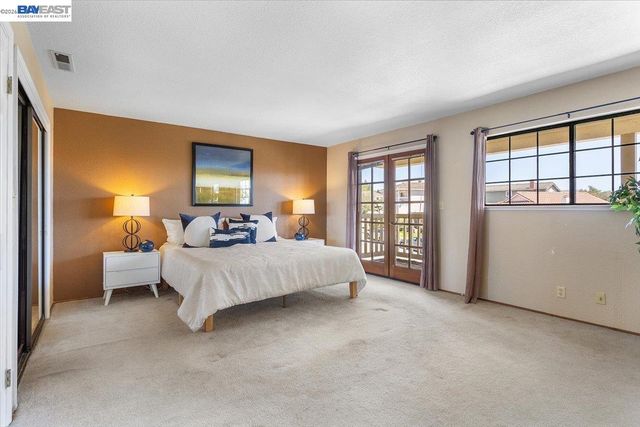 6444 Boone Dr, Castro Valley, CA 94552