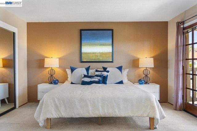 6444 Boone Dr, Castro Valley, CA 94552