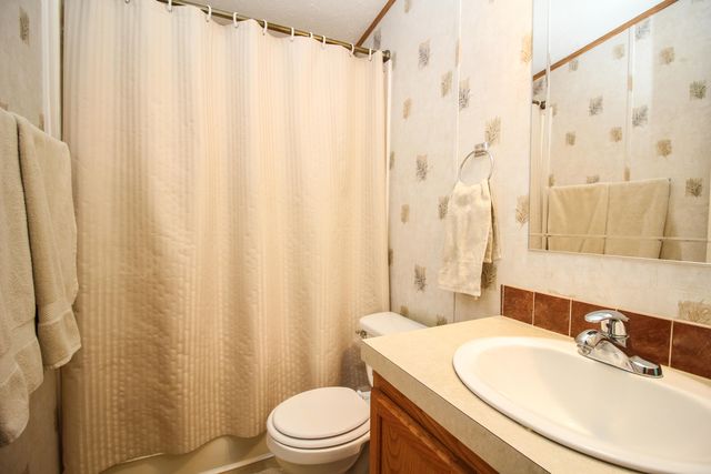 6250 Medford Way, Kalamazoo Twp, MI 49009