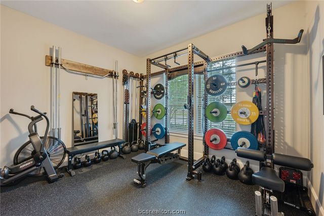 2533 Kimbolton Drive, College Station, TX 77845