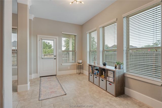 2533 Kimbolton Drive, College Station, TX 77845