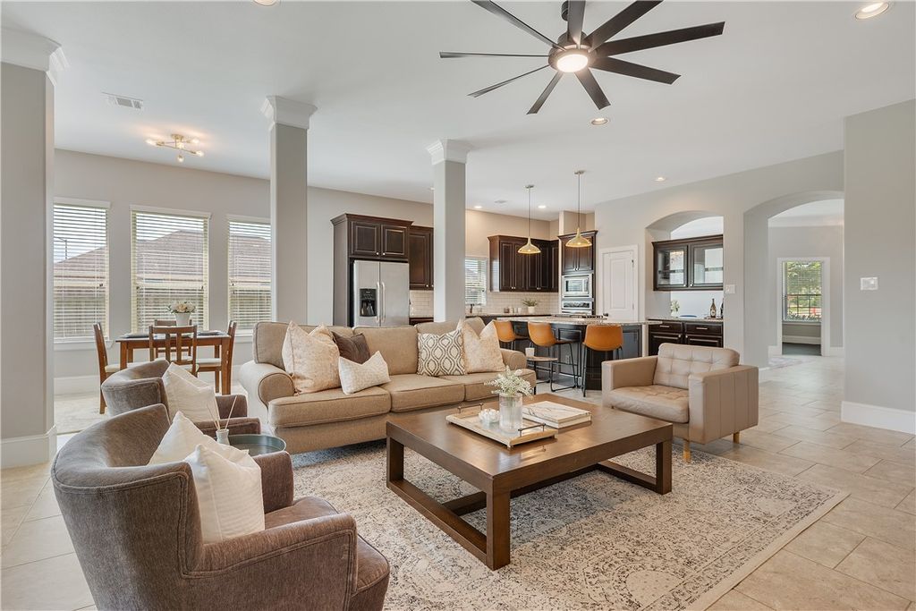 2533 Kimbolton Drive, College Station, TX 77845 — photo 2