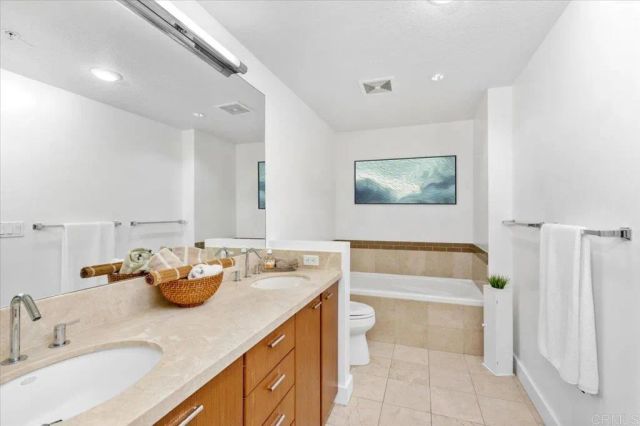 1199 Pacific Highway 1805, San Diego, CA 92101